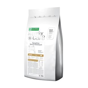 NATURE'S PROTECTION SUPERIOR CARE dry food for adult dogs of small breeds with sensitive skin and stomach, with lamb 10 kg